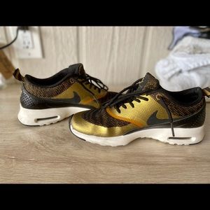 Women’s Nike Air Max Thea